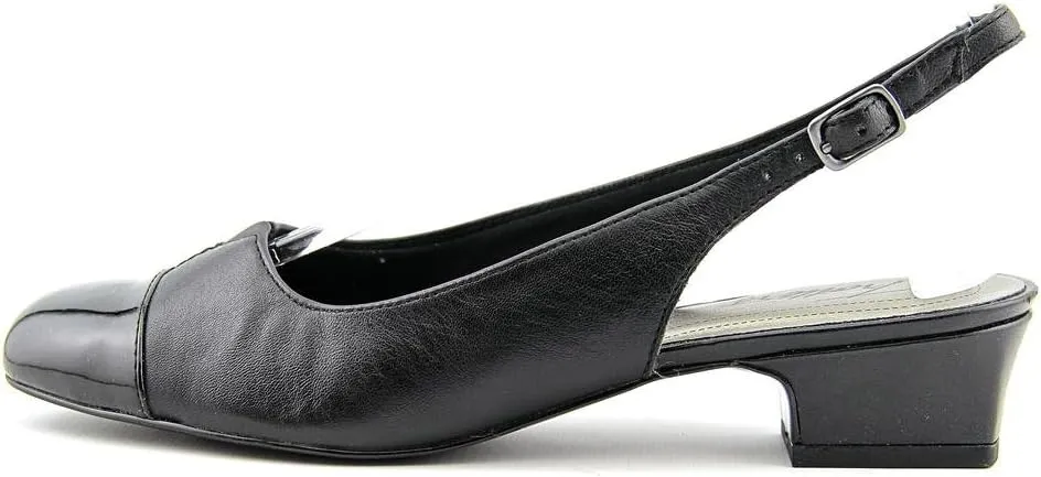 Trotters Women's DEA Pump